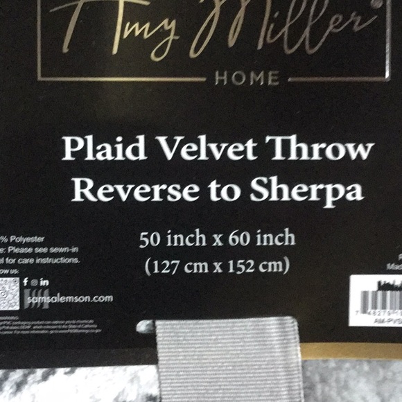 Amy Miller home plush throw blanket travel cabin valentine day gift home decor - Picture 2 of 5